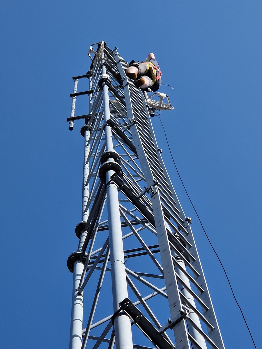 Beautiful weather yesterday to perform routine maintenance and improvements of our Point to Point network in Sheffield.🌞

#pointtopoint #business #itsupport #sheffield #service #Security #technology