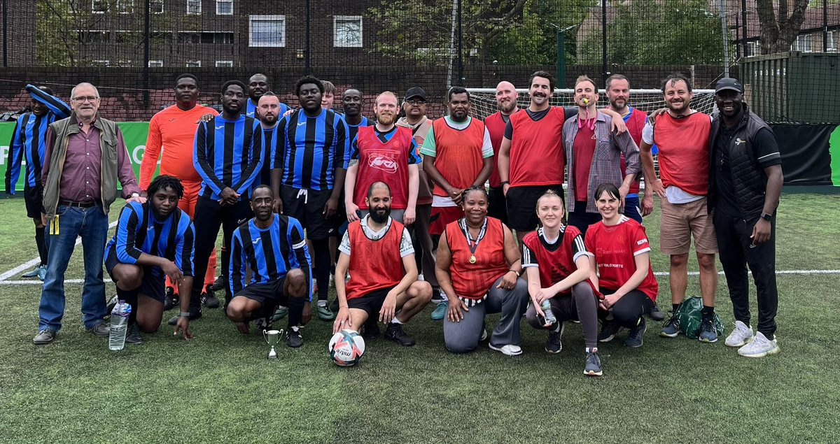 Supporting staff to support others through football, SLaM staff vs Brixton Pumas, Shout out to the STEP team for organising @MaudsleyNHS @CEO_DavidB @normanlamb @MindandBody_KHP @IzzyArday #staffsupport #mindandbody #footballtherapy