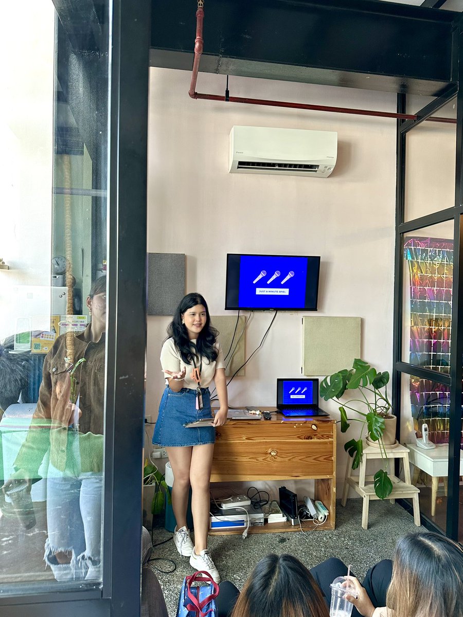 nookph_'s tweet photo. Hey, Aspiring Hosts! 😉
We hope you had a fun time during our second Learning Over Lunch today and were able to boost your confidence when it comes to public speaking! 

What was your favorite part of the event? 🎤

See you next time at our next LOL in #ThePlaceToBe! https://t.co/RvqqvRPrAw