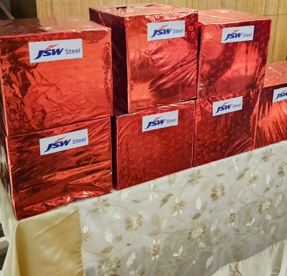 slgbuilders's tweet photo. A program conducted for small &amp; medium fabricators today in Siliguri. 
An overwhelming response received from them.
 A very well appreciated initiative of JSW STEEL. 

#JSWSTEEL 
#JSWSUPERSTARFABRICATOR 
#JSWPRIVILEGECLUB 
#JSWCOLOURONPLUS 
#JSWPRAGATIPLUS
#FABRICATORMEET https://t.co/hmaNKfccat