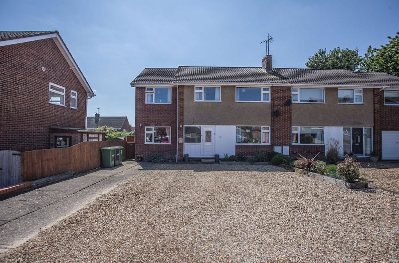 _Smart_Move's tweet image. SOLD STC: Landsdowne Road #Yaxley #Yaxley. House - 4 bed £285,000