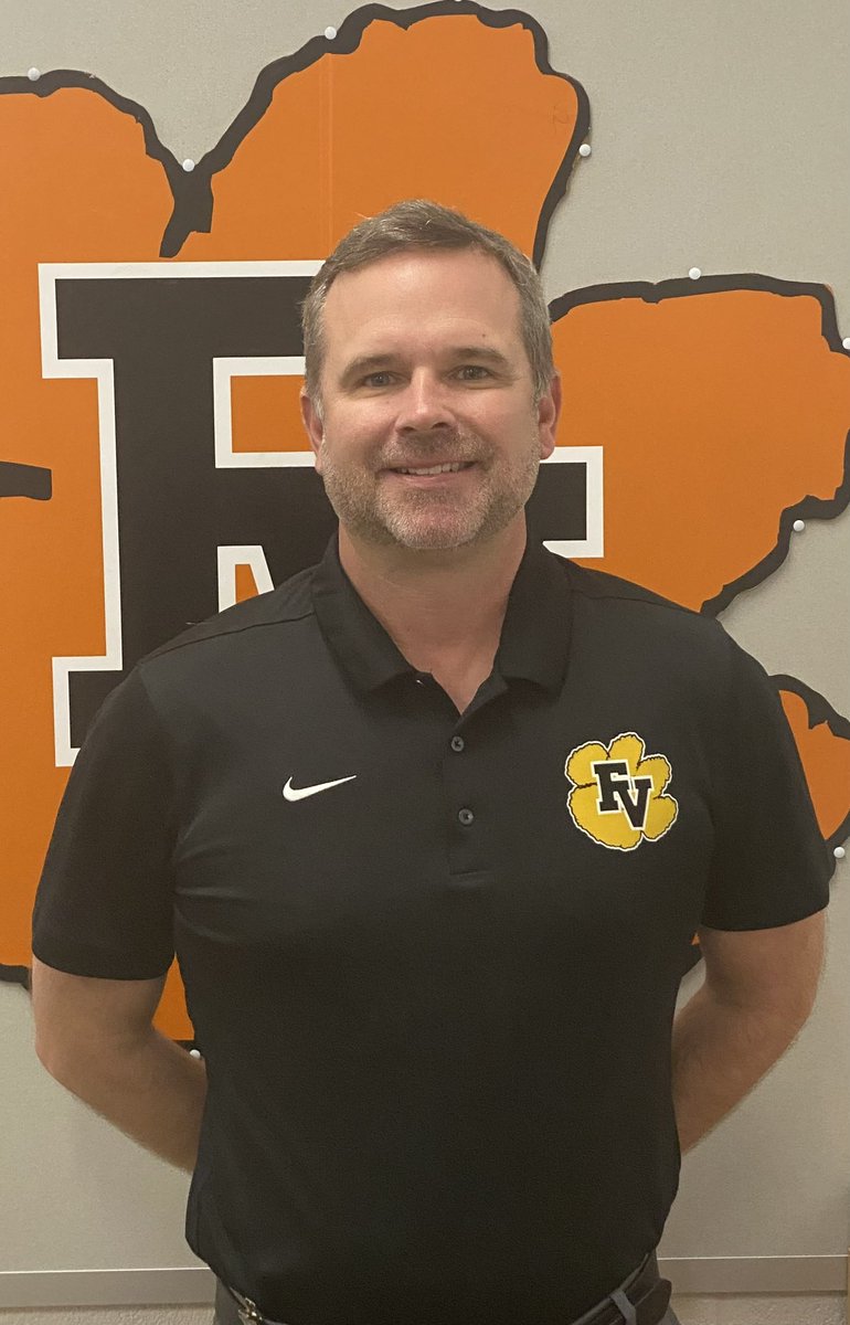 🥳Congratulations to our Athletic Director, James Mountford, being selected as NC SHAPE’s High School Athletic Director of the Year Award! We couldn’t agree more #BengalNation #BengalPride #RollBengals