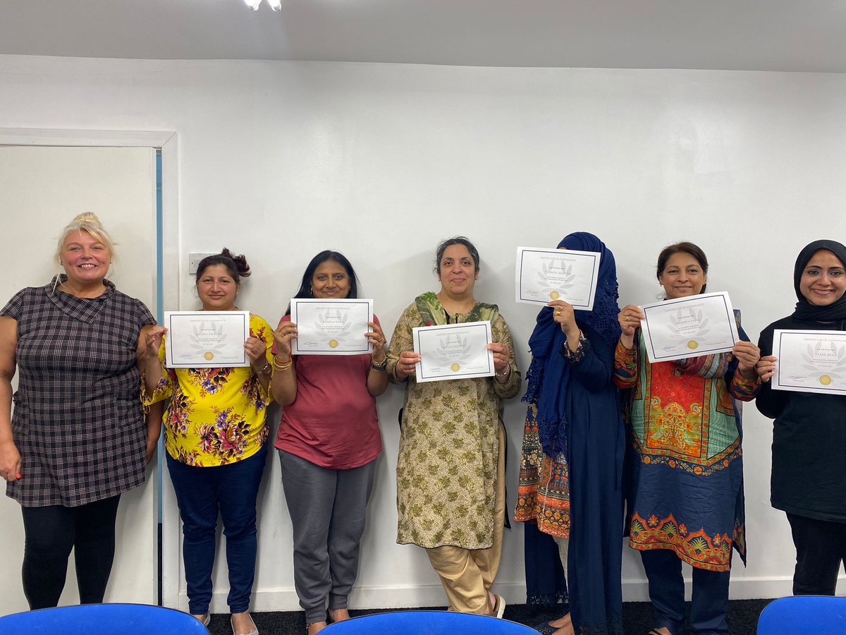 Well done to our participants for successfully completing the Indian Head Massage course.
#oldhamhour @cllrjennyoldham <a href="/ShaidMushtaq/">Shaid Mushtaq</a> <a href="/ChauhanZahid/">Zahid Chauhan, OBE,FRCGP</a> <a href="/OldhamCouncil/">Oldham Council</a> <a href="/Oldham_Hour/">Oldham Hour</a> @OsmanSayyed <a href="/WeActTogether/">Action Together</a> <a href="/DevelopGlodwick/">Develop Glodwick</a> <a href="/oghcsrcDirector/">NHoque</a> <a href="/TheOldhamTimes/">The Oldham Times</a> #oldhamgreenhillcsrc