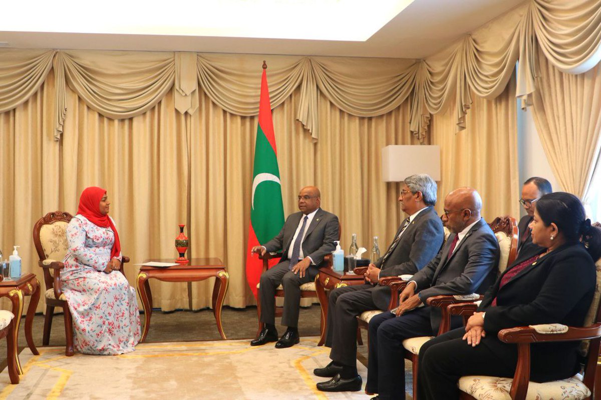 abdulla_shahid's tweet photo. Pleased to present the Letter of Appointment to Aminath Shifana as the new Consul General of Maldives in Thiruvananthapuram, #India. 

As a serving Foreign Service officer and her diverse experience will prove invaluable as she takes on the post.  I wish her success in her new role. 

I also thank the outgoing Consul General Aminath Abdulla Didi for her successful tenure as the first female Consul General.