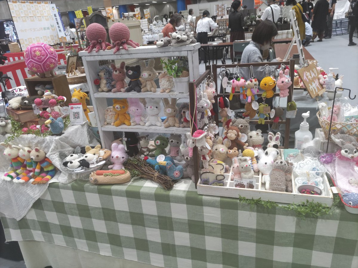 amiami369's tweet photo. 今日はありがとうございました。夕方から雨が降ったようでしたねぇ。明日明後日もたくさんの方とお喋り楽しみにしています!! https://t.co/NiawWAS1dy