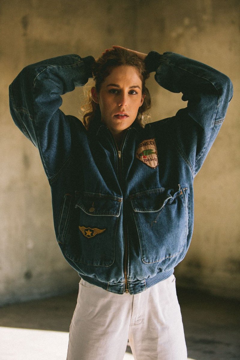 Canadian Beats (@canadianbeats1) on Twitter photo Vancouver's <a href="/michaelaslinger/">michaela slinger</a> unveils her album, This Can't Last Forever today. Head to #CanadianBeats now to learn more via our ZOOMIES segment. canadianbeats.ca/2023/05/26/zoo⦠<a href="/takeaimmedia/">Take Aim Media</a> <a href="/604Records/">604 Records</a> Vancouver's <a href="/michaelaslinger/">michaela slinger</a> unveils her album, This Can't Last Forever today. Head to #CanadianBeats now to learn more via our ZOOMIES segment. canadianbeats.ca/2023/05/26/zoo⦠<a href="/takeaimmedia/">Take Aim Media</a> <a href="/604Records/">604 Records</a>