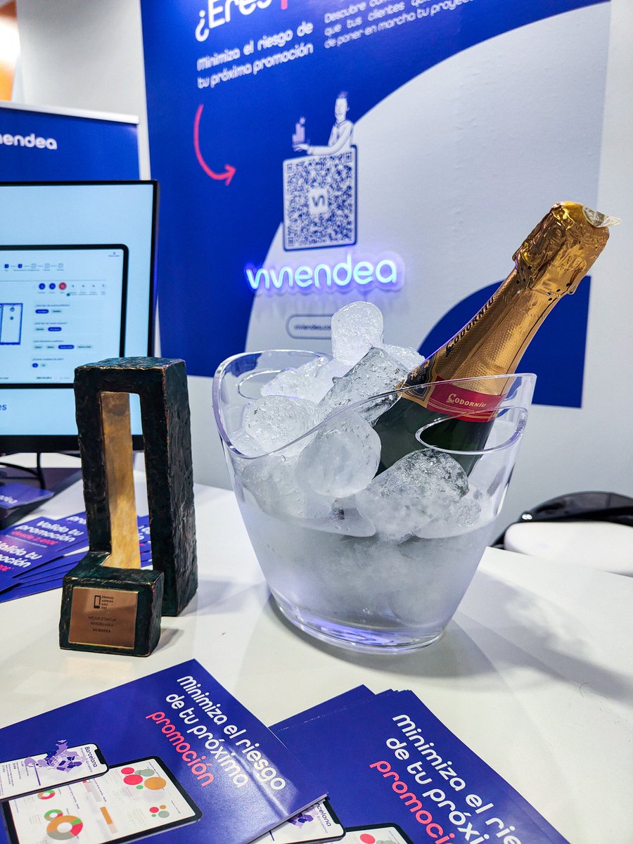 Lucia_Montero_'s tweet photo. Última jornada en #SIMA2023 y en #Viviendea tenemos mucho que celebrar! 🥇🚀
Mejor startup inmobiliaria
#SIMA2023 #SIMAPRO #viviendea #PROPTECHEXPO #ASPRIMASIMA2023 
@simaexpo @ASPRIMAdrid @viviendea https://t.co/WqFBrkWlJf