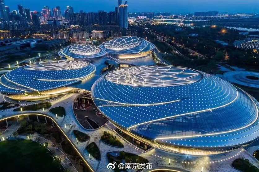 EcstasyRecords's tweet photo. Very exciting day for @dixiao today, playing at the incredible #Jiangsu Opera House.  It looks like it just landed from outer space!! 
#ClassicalMusic #piano https://t.co/5U3drLPWmD