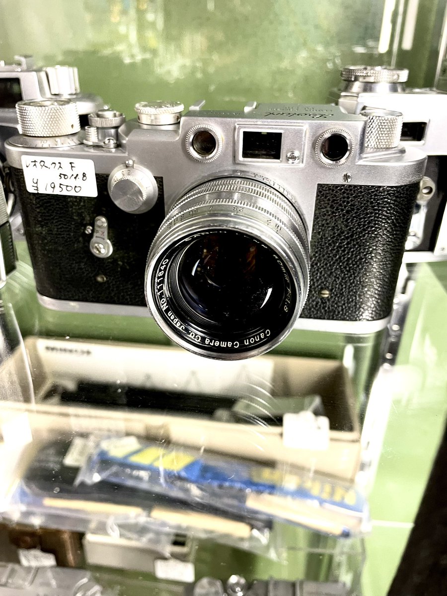 anbnakano's tweet photo. お忙しい中、坂崎さんにカメラもご用意していただきました。
本日届きましたので、画像をアップさせていただきます。part5

#坂崎幸之助 
#カメラのむさしや 
#中古カメラ 
#中古レンズ 
#kievcamera 
#キエフカメラ 
#leotax 
#レオタックスカメラ 
#canon50mm18 
#topconunirex https://t.co/L1y4KaGN4X