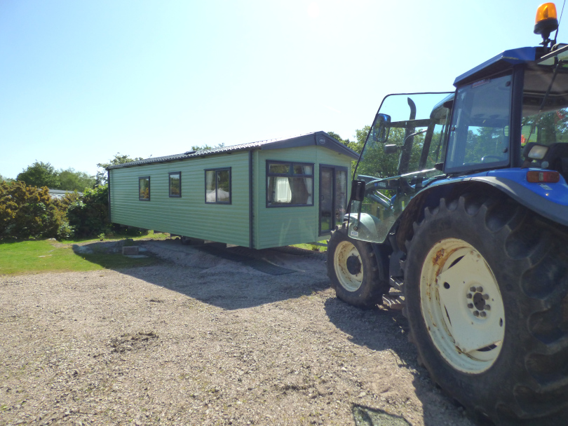 Another beautiful sunny day on Park and another new #caravan sited on pitch.

Check out all our caravans for sale at bit.ly/2Xcfwv1 or even better pop in and see us this bank holiday weekend.

#happydays #kippford #holidaypark #openallyear #petswelcome