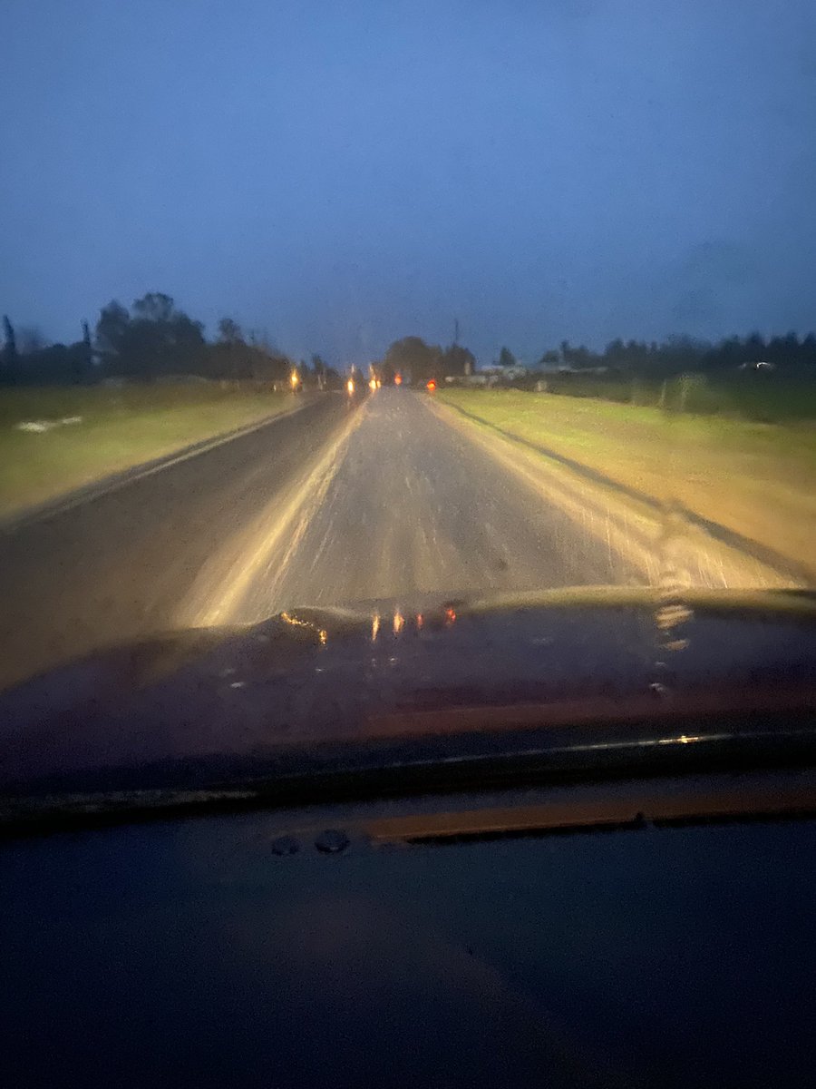 dcbriano's tweet photo. Dos años después, a 10 km de Anchorena, si llueve, tranquilo por el asfalto https://t.co/3m4G2jeEHM