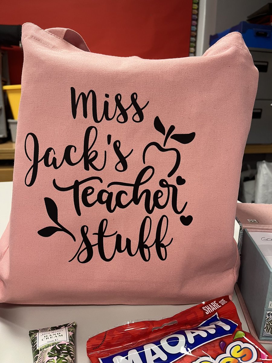 Miss Jack tweet media