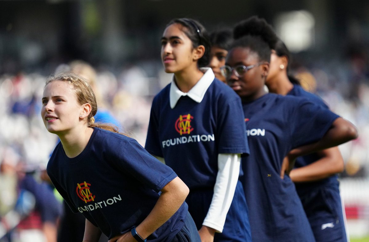 _MCCFoundation's tweet image. “She has become more confident, happier, and has made lots of new friends,” says a parent of a Leeds Hub participant.

Want to get involved? Find your nearest Hub here and get in touch👇

lords-stg.azureedge.net/mediafiles/lor…

#CricketTwitter #MCCFoundation