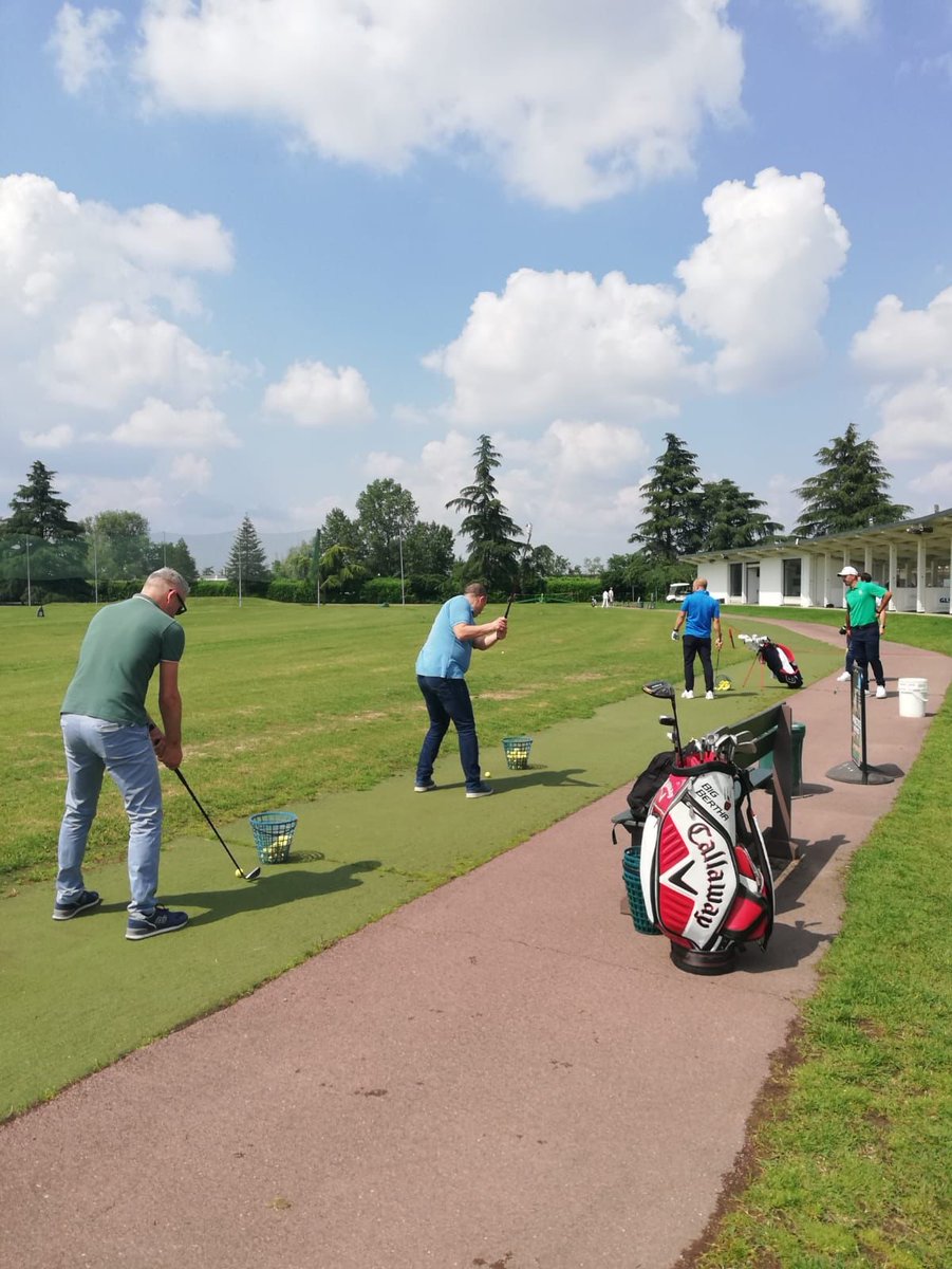 challengentwrk's tweet image. Cooperazione, talento e focus: lo #sport è anche formazione per il business. #ChallengeNetwork è partner tecnico dell’assemblea annuale di #Confimprese con attività di #teambuilding ludico-sportive nella splendida cornice di Tolcinasco (PV)