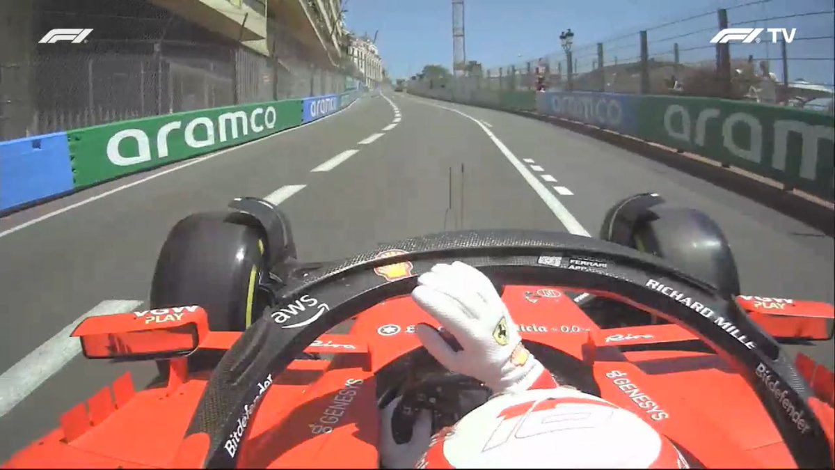 Charles waving to his home crowd 👋 

#MonacoGP #FP1