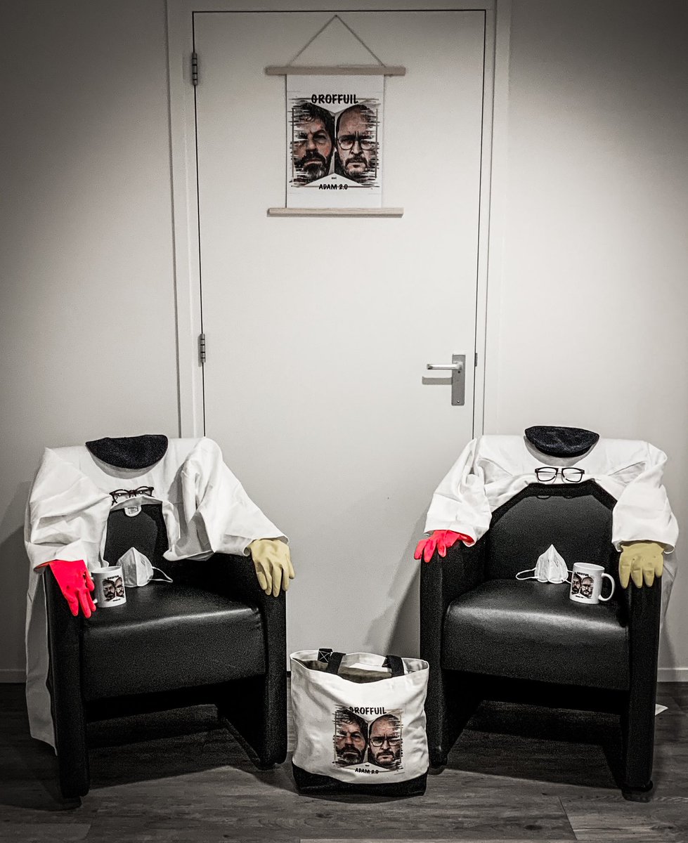 PjjJunior's tweet photo. Wat moet dit betekenen? 🧐
Wil je straks mee kunnen praten ga dan snel naar https://t.co/s7zaKIKsPh en bestel de laatste beschikbare tickets voor de avondvullende cabaretshow van GROFFUIL op 4 nov
#cabaret #cabaretduo #humor #GROFFUIL
#satire #standupcomedy #typetjes #typetje https://t.co/R7hzr6cs6p