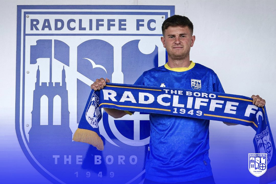 A new right back in the Radcliffe ranks 👊

#WeAreRadcliffe #UTB