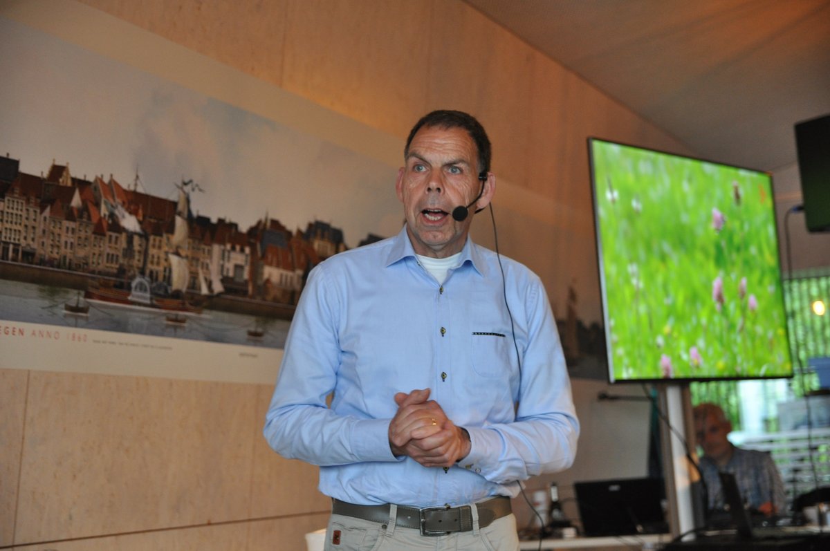 Boer, burger en biodiversiteit. In het Basteicafé in Nijmegen spraken boeren met burgers over de link tussen huiskamer en landbouwtransitie.

Lees meer: vianatura.nl/biodiversiteit…