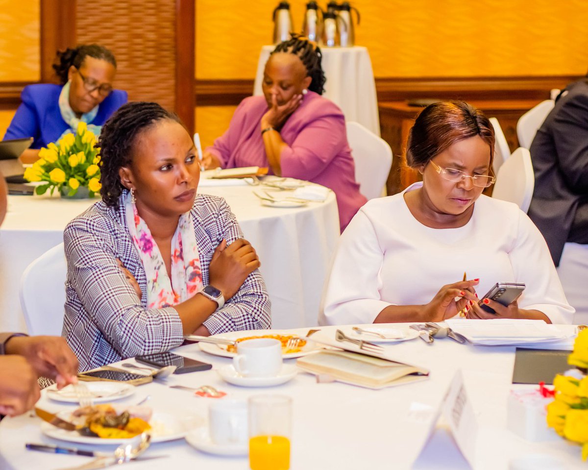 1/Earlier today during the Inter-ministerial and <a href="/Nature_Africa/">The Nature Conservancy in Africa</a> breakfast consultative meeting at the Serena Hotel <a href="/peninah_malonza/">Hon. Peninah Malonza, E.G.H</a> <a href="/PSMuseiya/">Silvia Museiya, CBS</a> <a href="/Environment_Ke/">Ministry of Environment, Climate Change & Forestry</a>