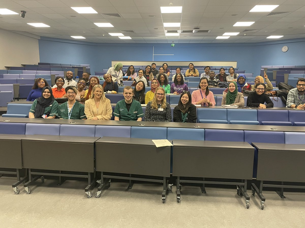 steespharmacy's tweet photo. Amazing morning hosting our local ospap students to promote working as qualified hospitals pharmacist @SouthTees - answering questions on all things #hopsitalpharmacy #visas #salaries #nhsfamily 😃🏥💉💊 https://t.co/SiXGg2p8Mv
