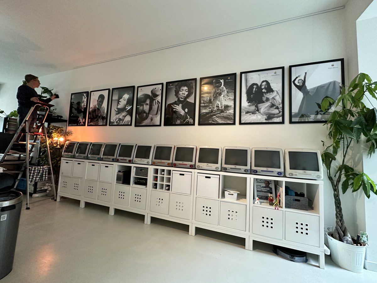 Kom je op ons geweldige kantoor annex Apple museum in Amsterdam werken?