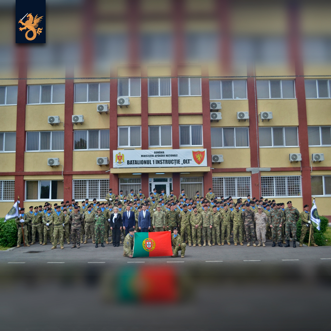 EMGFA_RP's tweet photo. Transferência de Autoridade entre a 2.ª e a 3.ª Força Nacional Destacada 🇵🇹 na Roménia 🇷🇴 no âmbito das enhanced Vigilance Activities da NATO.
➡️https://t.co/rGrzophi5b
#ForçasArmadasPortuguesas #2FNDROU #3FNDROU #NATO #WeAreNATO #StrongerTogether https://t.co/WUu3DaXOO3