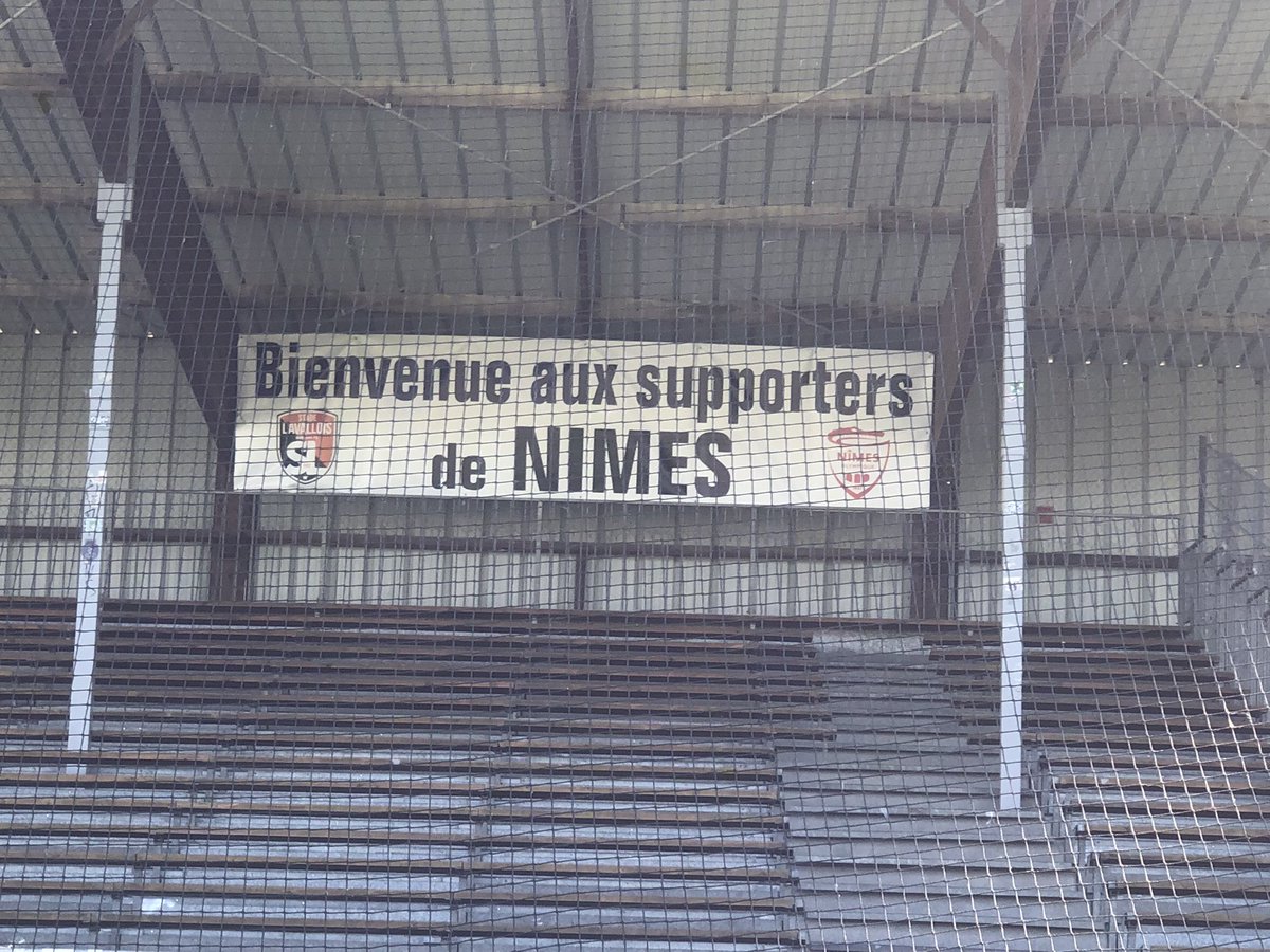 Stade Lavallois on Twitter "Laval souhaite la bienvenue à nimesolympique et ses supporters