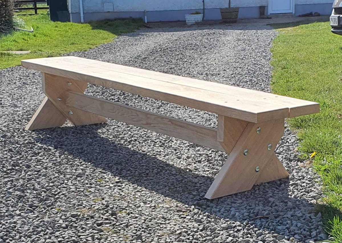 Oak Garden Backless Bench | Handmade Rustic Outdoor Seating | 1.8 m tuppu.net/88a9abd5 #Etsy #MiddleBarnWoodwork #OutdoorSeating
