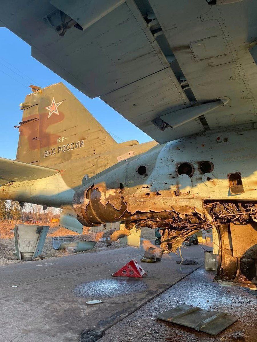 The durability of the Russian SU-25 has been demonstrated once again. After being hit by an anti-aircraft missile, the pilot managed to land the plane at the airport.