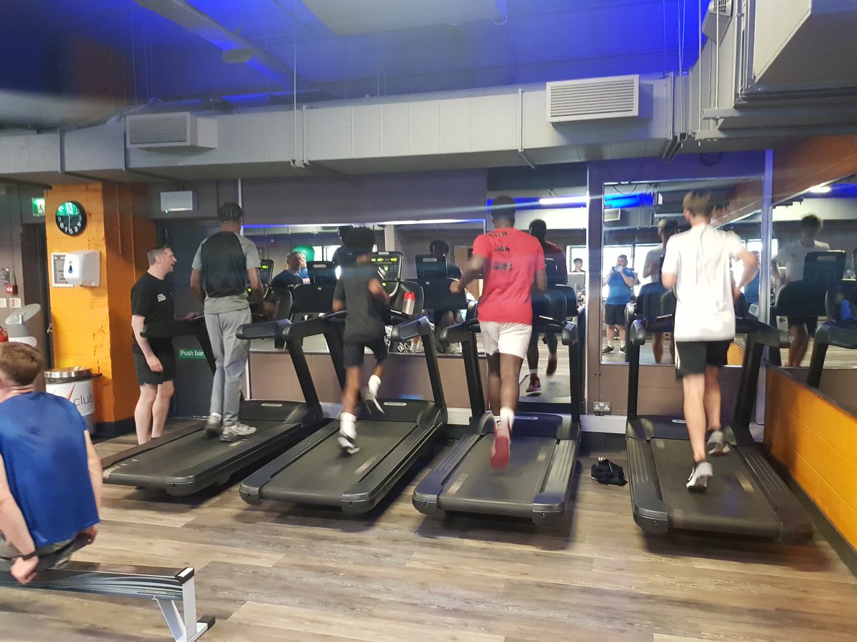 Morning of hard graft for the lads this morning at <a href="/YClubManchester/">yclubmanchester</a>