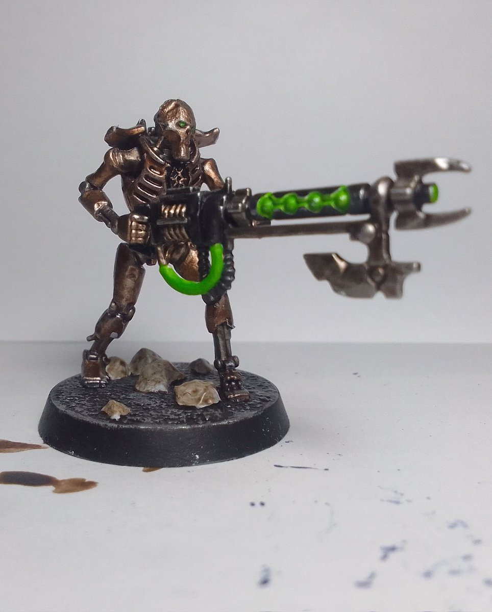 Robotic zombie from the future.

#Warhammer40k #Necrons