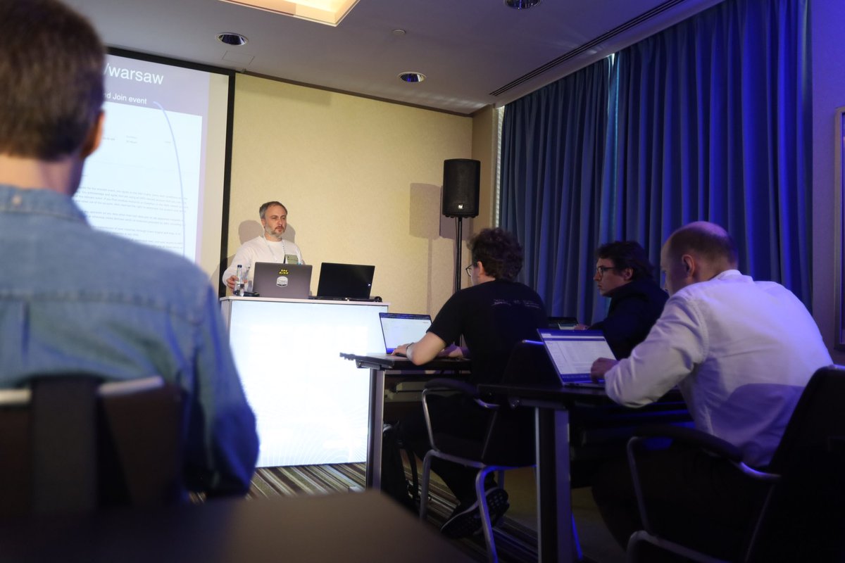 code_europe's tweet image. Workshop o’clock! 🛠️
@benjamin_l_s (@awscloud) shared his experience in building #ServerlessApps. 🙌🏻
#CodeEurope23 #CodeEurope #AWS #serverless #ServerlessApplications #cloud #CloudComputing