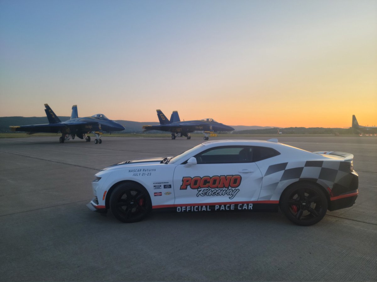 Preferred parking this morning.  Getting ready for #PoconoAirshow <a href="/PoconoRaceway/">Pocono Raceway</a>