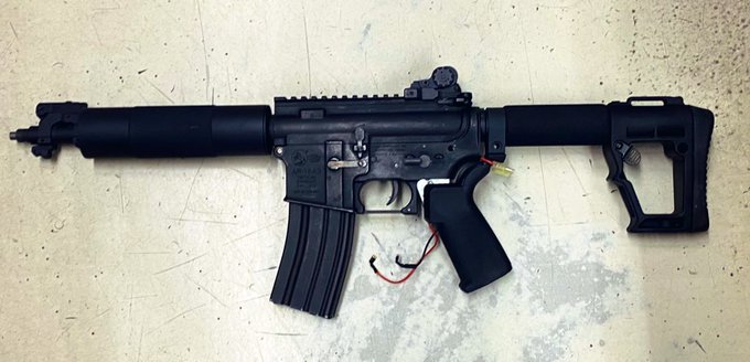 電子トリガーも入れる事にしたぞい 