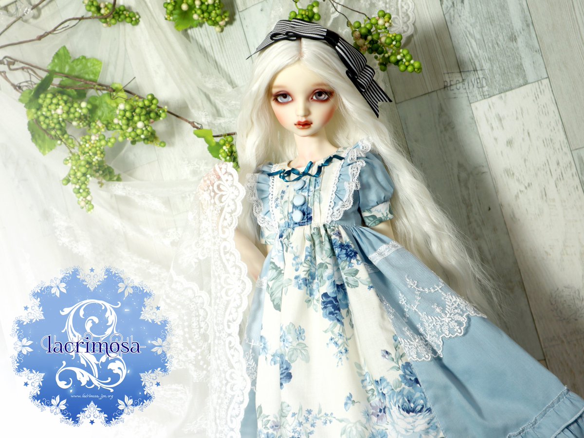 doll_lacrimosa's tweet photo. 【SHOP販売】受付期間：現在～5月29日（月）22時締切り
＜即納品／受注（若干数）＞
SD, SD13女の子, SDGr女の子対応サイズ
・＜三色展開＞薔薇柄×水色、花柄×真紅／黒
・＜SD男女共有デザイン＞ベージュ
商品詳細や追加画像はSHOPをご覧下さ���。よろしくお願い致します✨
https://t.co/CecosJSsnv https://t.co/FoIETuTruI