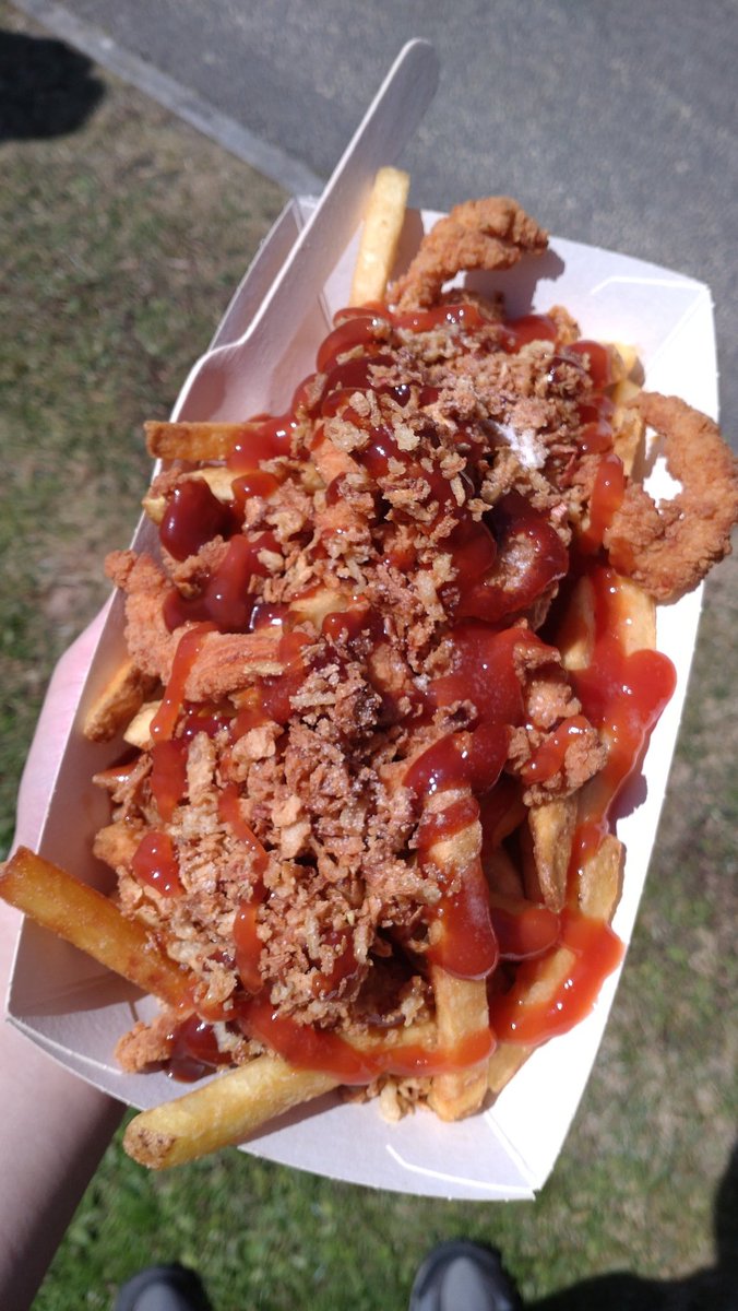 new food truck outside expo.
it's good.