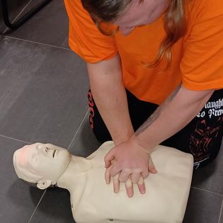 ❗️Spaces still available on our 3day First Aid at Work Course.❗️
14th-16th March, Truro Community Fire Station <a href="/TruroCFRS/">Truro Community Fire Station</a> <a href="/CornwallFRS/">Cornwall Fire and Rescue Service</a>

For more info or to book, visit:
phoenixcornwall.co.uk/first-aid-at-w…

#firstaid #firstaidtraining #firstaidcourse #cprtraining #CPR #Cornwall