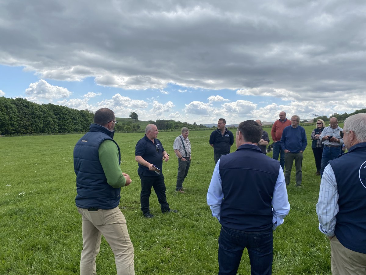 Yesterday we held another Elite Beef open day! This time we were at Matthew and Dani Blair's farm in Penrith! 🐮 

We had a really productive day and were thrilled to meet a lot of new and potential suppliers!🤝

#woodheadbros #elitebeef #kwfeeds #AHDB #buitelaar #thrimbyfarms