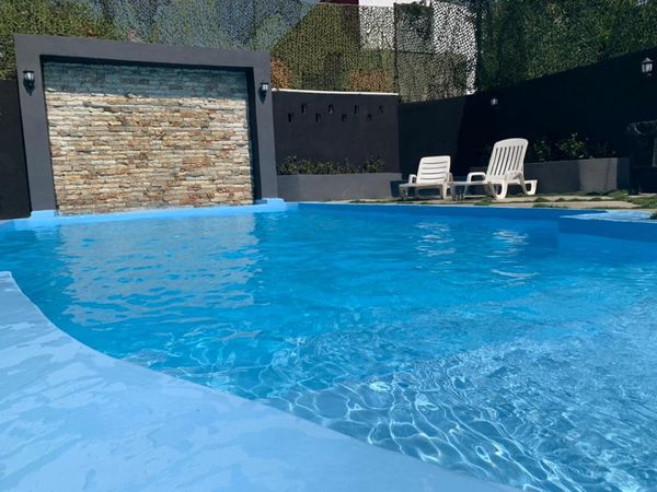 hamakavibescuba's tweet photo. ¡Disfruta un día refrescante en nuestra #piscina! en Arroyo Naranjo. Capacidad 30 personas. Abierta de 9:00am a 6:00pm.
Comida, por $790 cada plato. #Cerveza
¡Reserva https://t.co/B0u7DRXdCa
#destinycuba
#SaveWarriorNun
#tezos
#Pasadia
#piscinaprivada
#cuban https://t.co/eaMxMVFlok