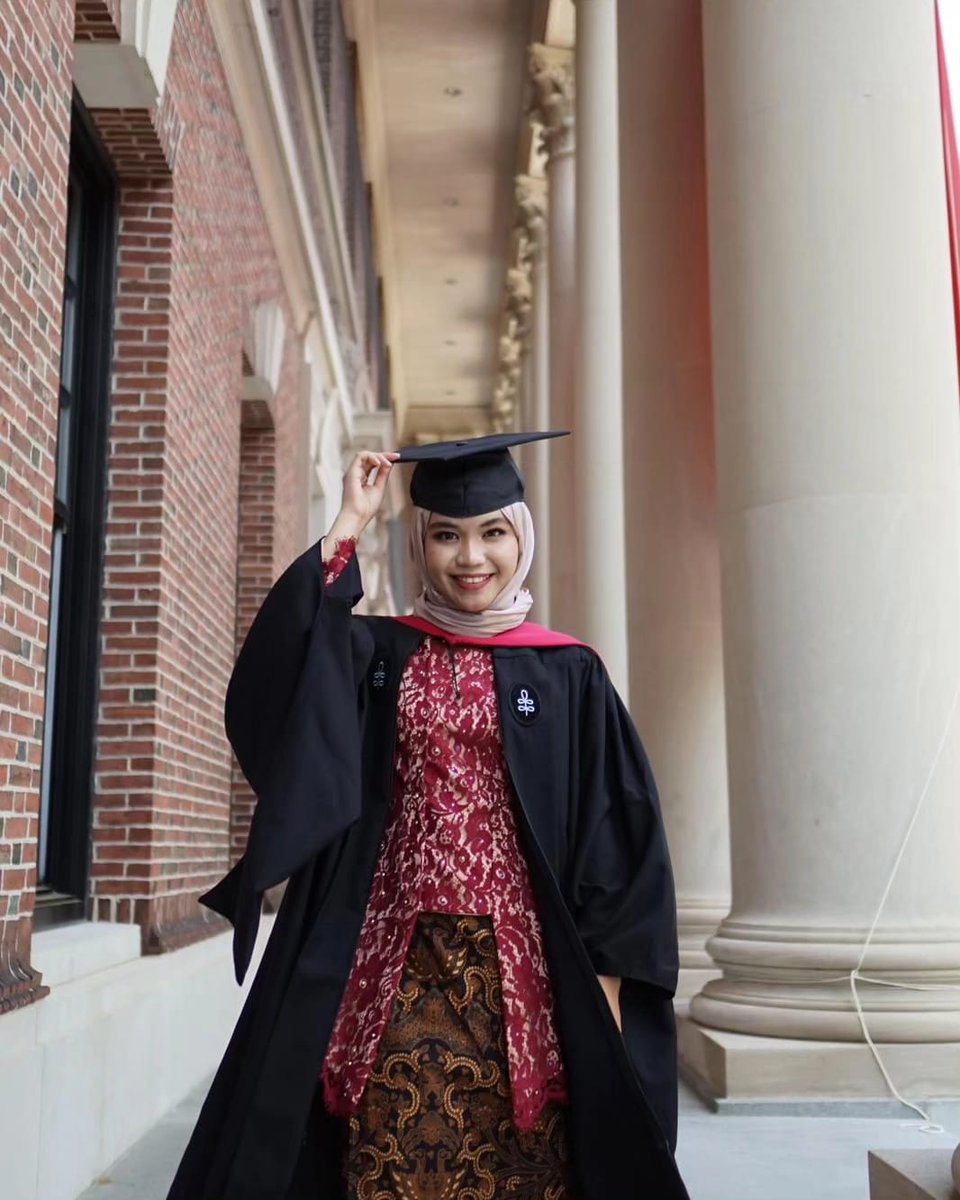Proud of you kiddo! 

#Harvard #graduation2023 #masterdegree #education