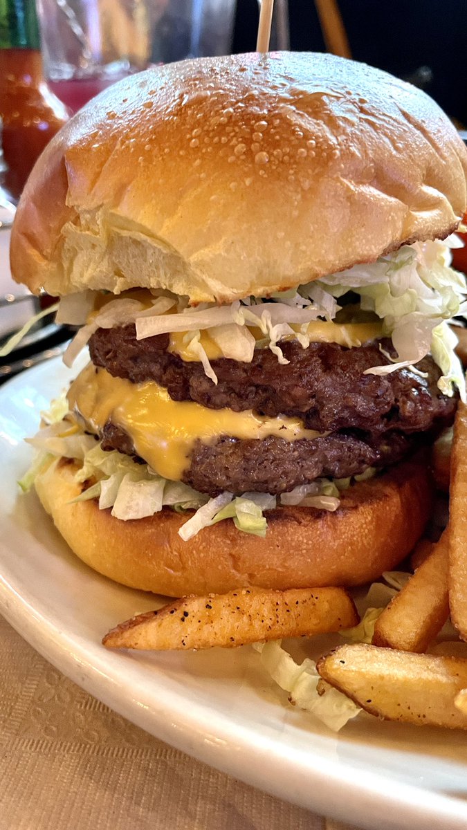 BurgerTours tweet media