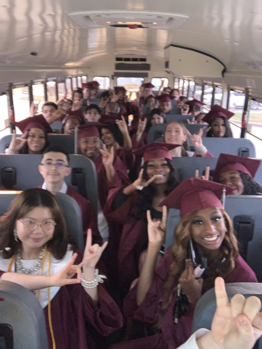 gabehicks71's tweet photo. Time to Graduate…WOLVES UP!!!!! 🐺🐺🐺🐺🐺🐺🐺 https://t.co/Uuyd3ZQrV5