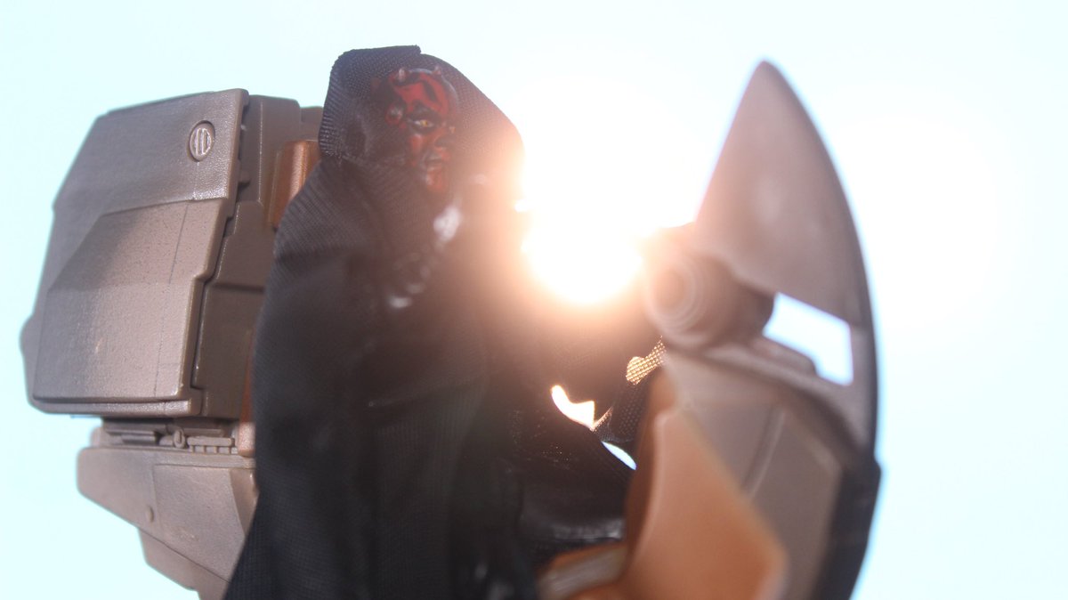 Darth Maul on the hunt for Queen Amidala.

#darthmaul #maul #sith #tatooine #sithspeeder #tpm #thephantommenace #themandalorian #starwars #clonewars #toyphotography #actionfigurephotography #starwarsvintagecollection #starwarsthevintagecollection #tvc #swtvc