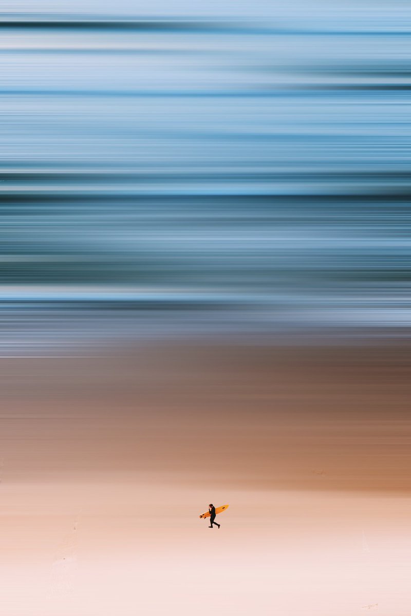 GM photographers, artists and collectors 🌊