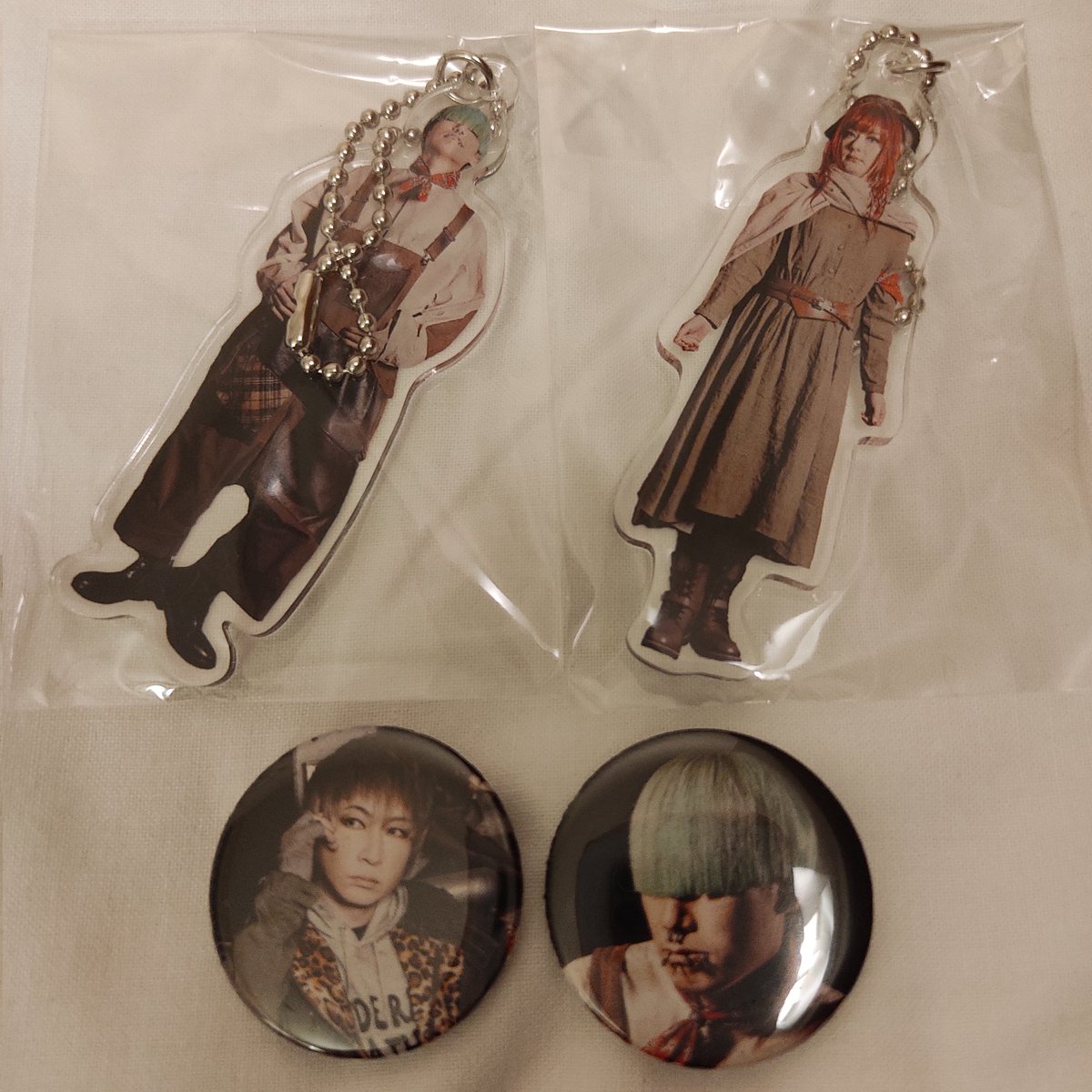 DANCYO_LOVE's tweet image. なにがでるかな　1日目
【交換】
譲︰アクキー　seek　AYA
缶バッジ　DAISHI　seek

求︰YURAサマの缶バッジ

リプ、DMにて御連絡下さい
5/27、5/28会場にて交換可
#サイコルシェイム
#DAISHI
#seek
#AYA