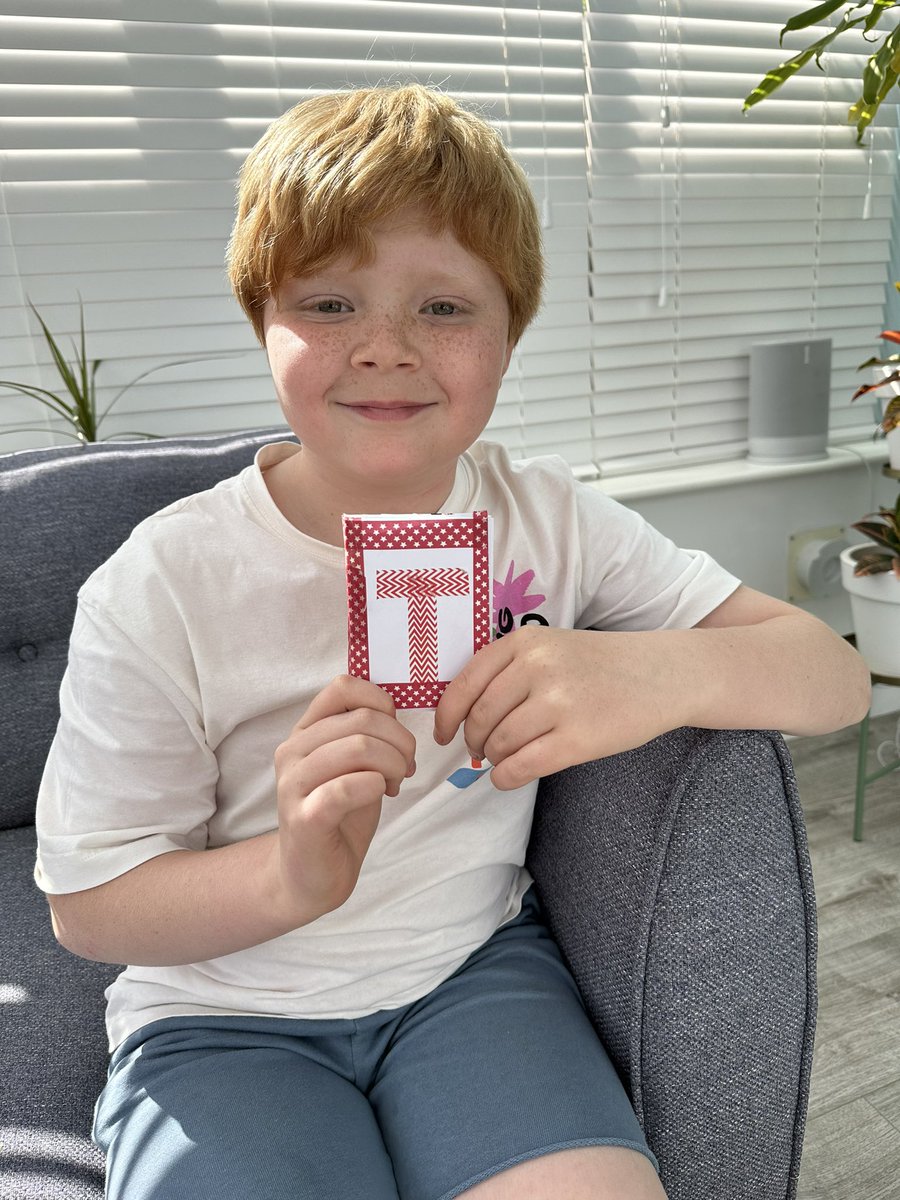 StoriSocial's tweet photo. @SanSior Torrin says Diolch for the lovely Get Well book from his classmates in Year 4, it really made his day! https://t.co/3aiPtlpgNp
