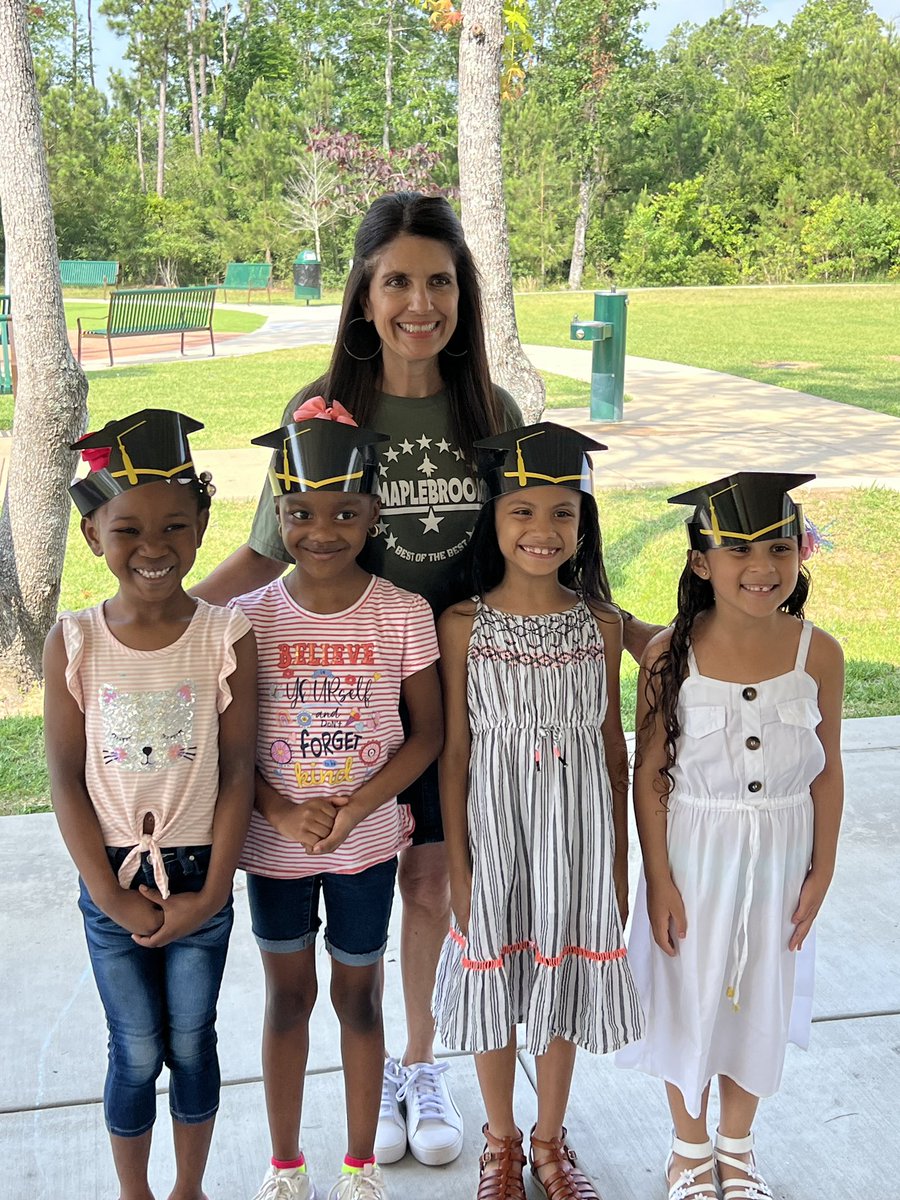 LisaSonnier3's tweet photo. Iโm going to really miss these sweet kiddos! Bittersweet day for sure! ๐ @HumbleISD_MBE @HumbleISD_DDI #mbeisfamily #HumbleISD_virtual #kindergrads #movingontofirstgrade https://t.co/6bu69OSHBn