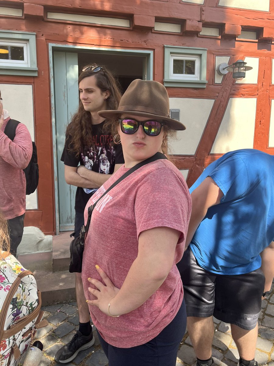 Division of HOP tweet media