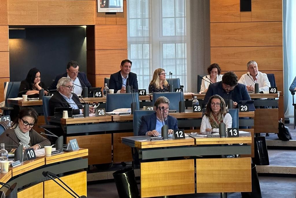 Cécile Génovésio rappelle que cette aide ne peut être utiliser qu’une seule fois par un médecin. Il faudrait laisser la possibilité aux médecins d'avoir de nouveau recours à celle-ci pour accueillir des internes et potentiellement des futurs médecins au sein de notre territoire.