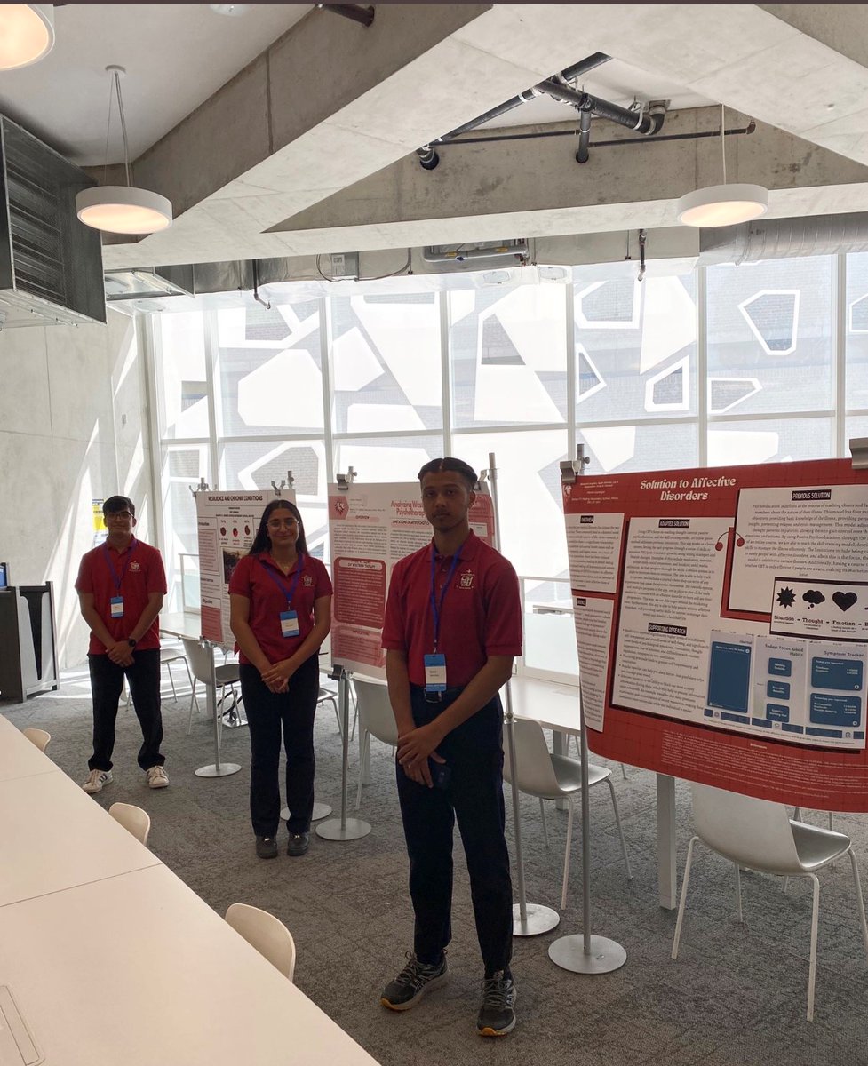 Our AP capstone students shared their AP Seminar research today at the College Board Canada Forum 2023. Great job!! Capstone allows students to build their inquiry, research and communication skills to advance their preparation for post-secondary courses. sites.google.com/my.werbr.ca/bi…